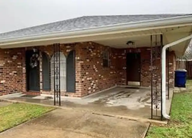 Property at 1620 Field Ave, Metairie, LA, 70001, 3 beds, 2 baths, [object Object]