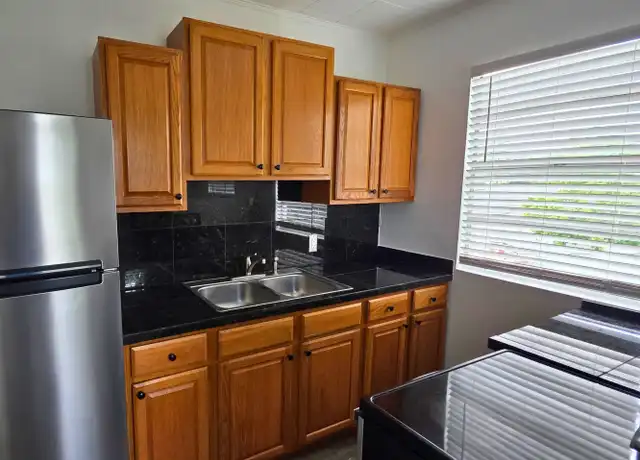 Property at 438 Barnett St Unit 3, West Palm Beach, FL, 33405, 1 bed, 1 bath, [object Object]