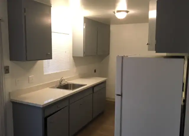 Property at 931 S Davis St, Santa Rosa, CA, 95407, 2 beds, 1 bath, [object Object]