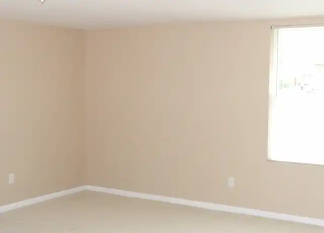 Property at 6122 County Road 1080 W Unit 6122, Newburgh, IN, 47630, 1 bed, 1 bath, [object Object]
