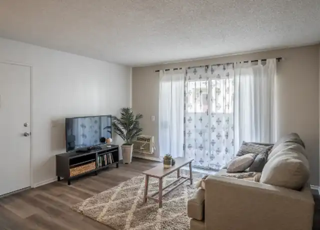 Property at 489 S Chatham Cir Unit 475H, Anaheim, CA, 92806, 1 bed, 1 bath, [object Object]