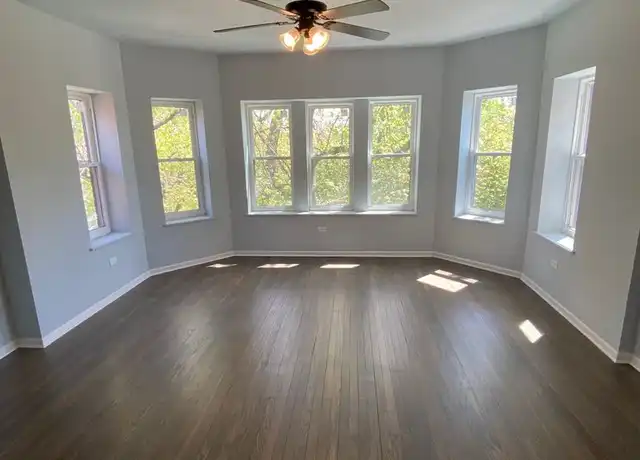 Property at 7430 S Kenwood Ave Unit 7430-3A, Chicago, IL, 60619, 2 beds, 1 bath, [object Object]
