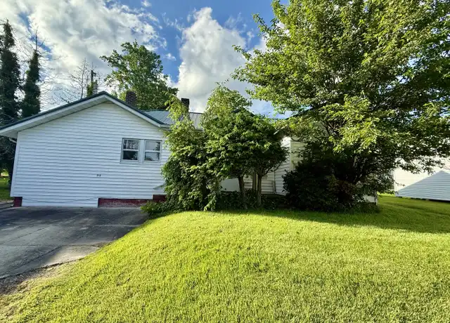 Property at 313 W Allen St, Hendersonville, NC, 28739, 2 beds, 1 bath, [object Object]