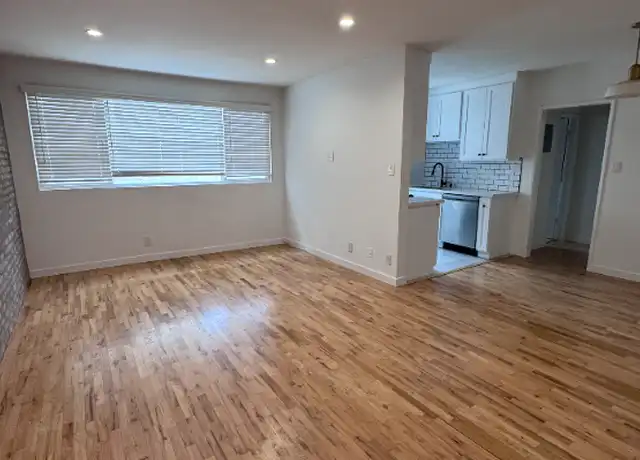 Property at 821 Westmount Dr Unit 9, West Hollywood, CA, 90069, 1 bed, 1 bath, [object Object]