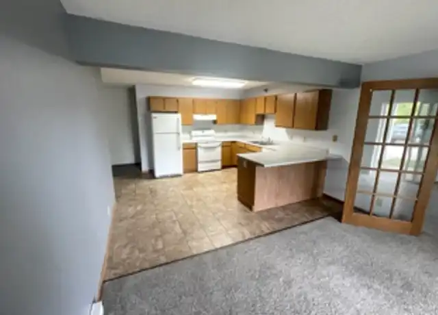 Property at 220 Pecan Ave Unit 309, Duluth, MN, 55811, 4 beds, 2 baths, [object Object]