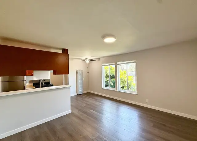 Photo of 2522 35th Ave, Oakland, CA 94601