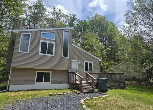 Property at 9455 Juniper Dr, Tobyhanna, PA, 18466, 3 beds, 1 bath, [object Object]