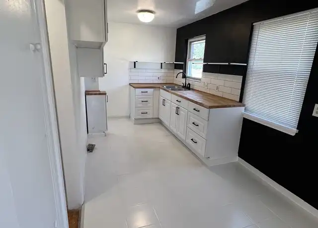 Property at 21700 Nicholas Ave, Euclid, OH, 44123, 3 beds, 1 bath, [object Object]