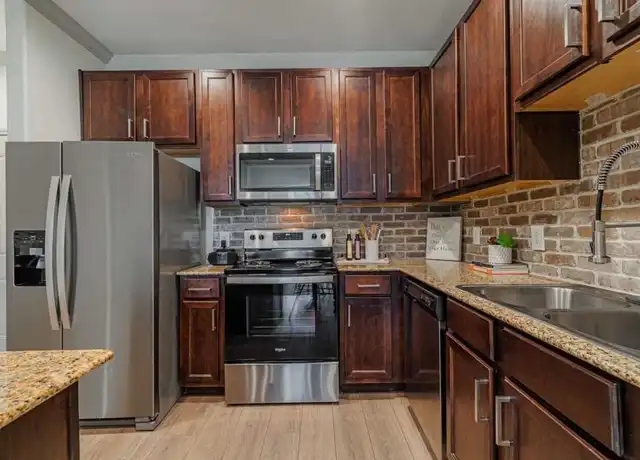 Property at 10799 Memorial Dr, Houston, TX, 77024, 1 bed, 1 bath, [object Object]