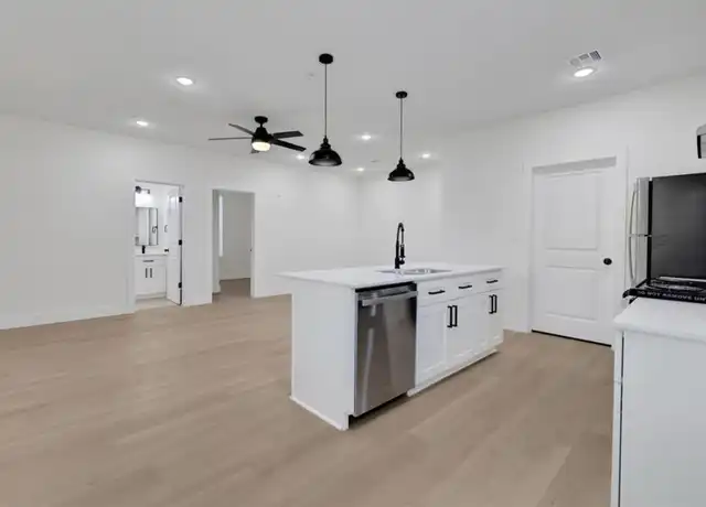 Property at 2619 Delafield St Unit 102, Houston, TX, 77023, 2 beds, 2 baths, [object Object]