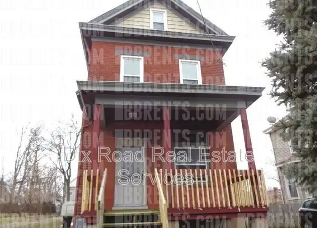Property at 3729 Herbert Ave, Cincinnati, OH, 45211, 2 beds, 1 bath, [object Object]