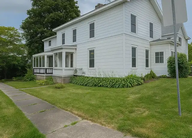 Property at 291 W 2nd St Apt 2, Oswego, NY, 13126, 3 beds, 1 bath, [object Object]