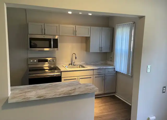 Property at 1029 Covington Dr Unit 1029, Detroit, MI, 48203, 2 beds, 1 bath, [object Object]