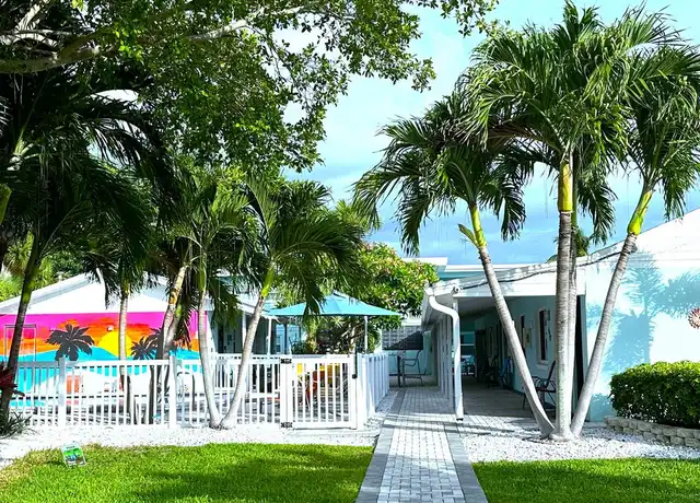 Property at 523 72nd Ave Unit 4, St Pete Beach, FL, 33706, 0 beds, 1 bath, [object Object]