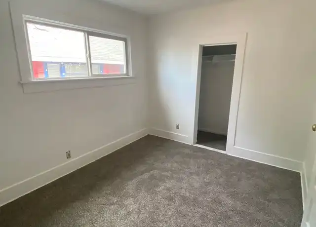 Property at 317 E Indiana Ave, Coeur D Alene, ID, 83814, 2 beds, 1 bath, [object Object]