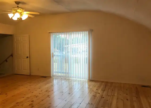 Property at 132 3 Skalkaho Hwy Unit 3, Hamilton, MT, 59840, 1 bed, 1 bath, [object Object]