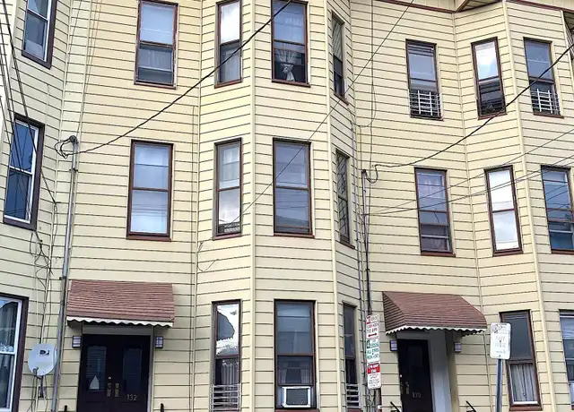 Property at 132 Griffith St Unit 2, Jersey City, NJ, 07307, 2 beds, 1 bath, [object Object]