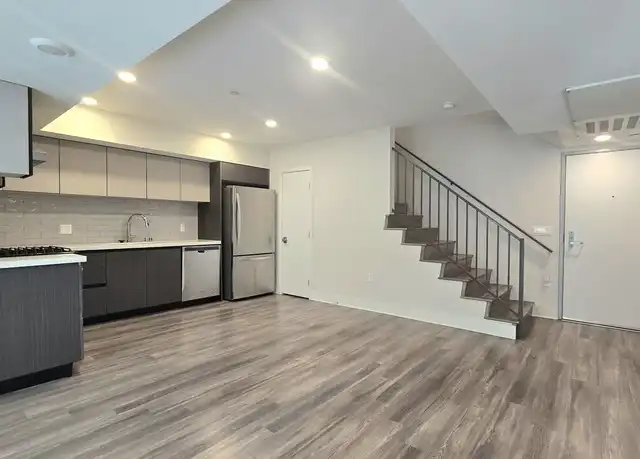 Property at 5030 Rosewood Ave Unit 206, Los Angeles, CA, 90004, 3 beds, 3 baths, [object Object]