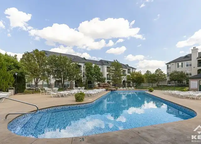 Property at La Crosse Apartments - 3650 N Woodlawn Blvd, Wichita, KS, 67220, 1-2 bed, 1 bath, [object Object]