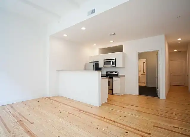 Property at 38 Crown St, New Haven, CT, 06510, 1-2 bed, 1 bath, [object Object]