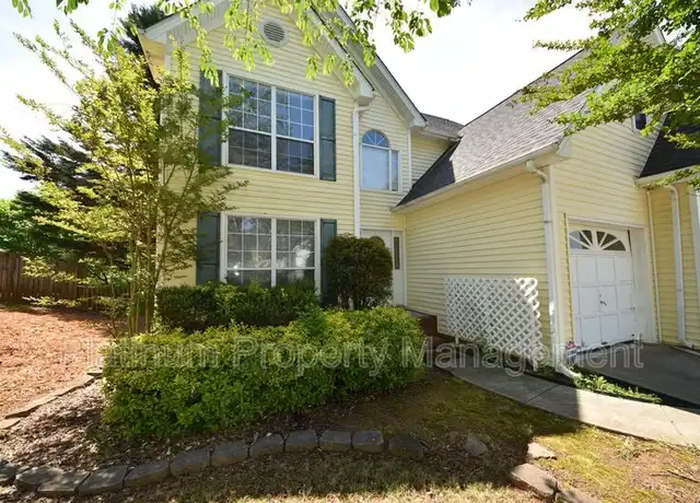 Property at 950 Hillary Ln, Lawrenceville, GA, 30043, 5 beds, 3.5 baths, [object Object]