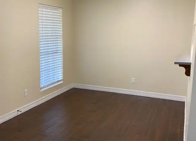 Property at 2290 Long Ave Unit 02, Beaumont, TX, 77701, 1 bed, 1 bath, [object Object]