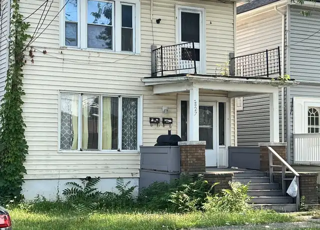Property at 2027 Woodlawn Ave Unit 2, Niagara Falls, NY, 14301, 2 beds, 1 bath, [object Object]