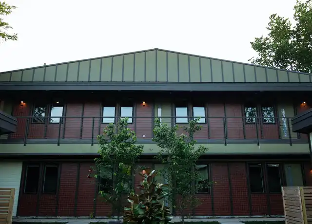 Property at 525 N College Ave Unit C102, Fayetteville, AR, 72701, 2 beds, 2 baths, [object Object]