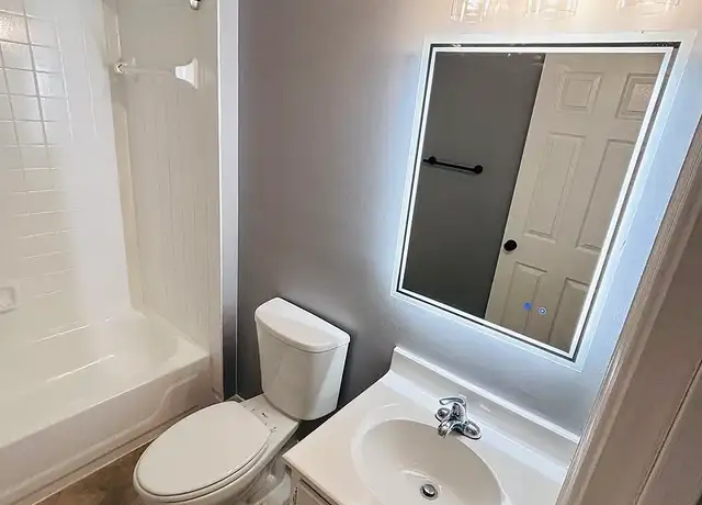 Photo of 900 Cathedral St, Baltimore, MD 21201