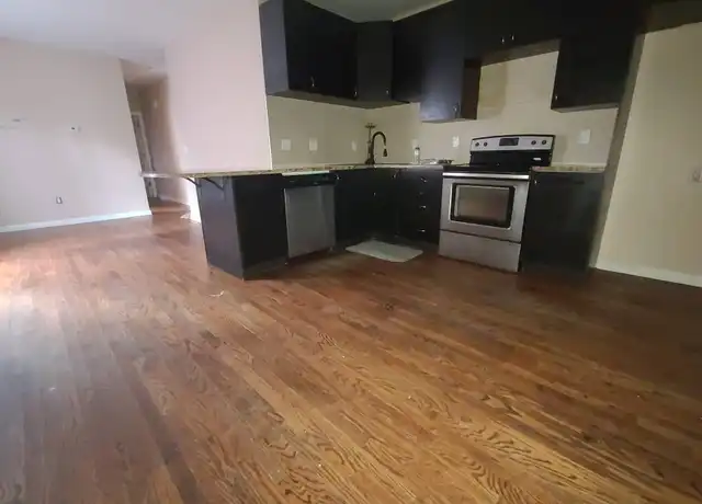 Property at 48 Elliott St Unit 1W, Hartford, CT, 06114, 2 beds, 1 bath, [object Object]