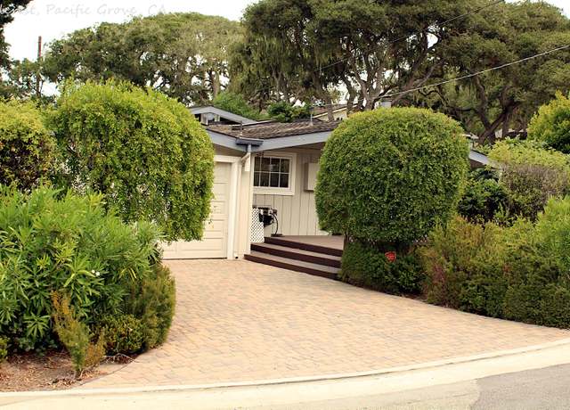 Photo of 376 Hillcrest Ave, Pacific Grove, CA 93950