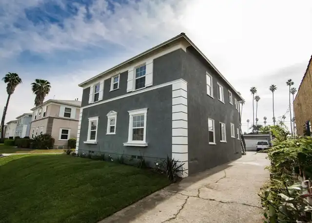 Property at 1634 Bronson Ave Unit Bronson 1634 ACTIVE, Los Angeles, CA, 90019, 2 beds, 1 bath, [object Object]