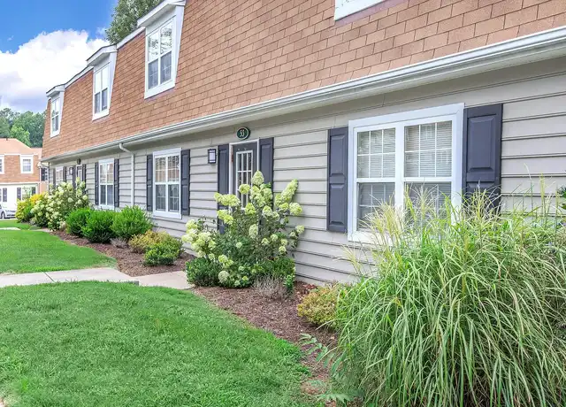 Property at Tanglewood Apartments - 1700 Johnson Rd, Petersburg, VA, 23805, 1-3 bed, 1-1.5 bath, [object Object]