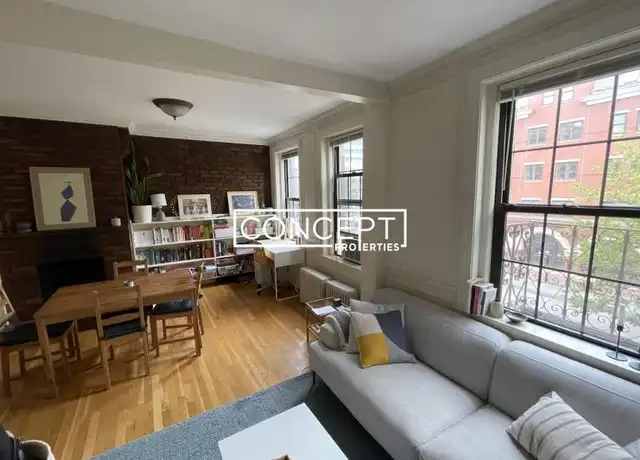 Property at 276 Cambridge St, Boston, MA, 02114, 2 beds, 1 bath, [object Object]