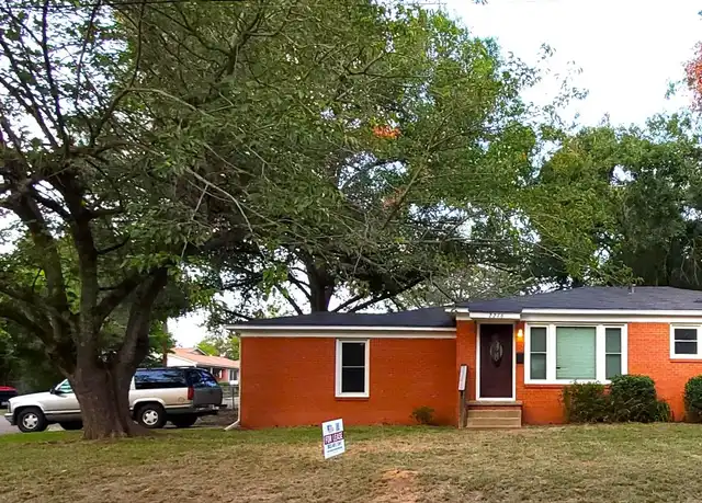 Property at 2216 Gish Ln, Tyler, TX, 75701, 3 beds, 1 bath, [object Object]