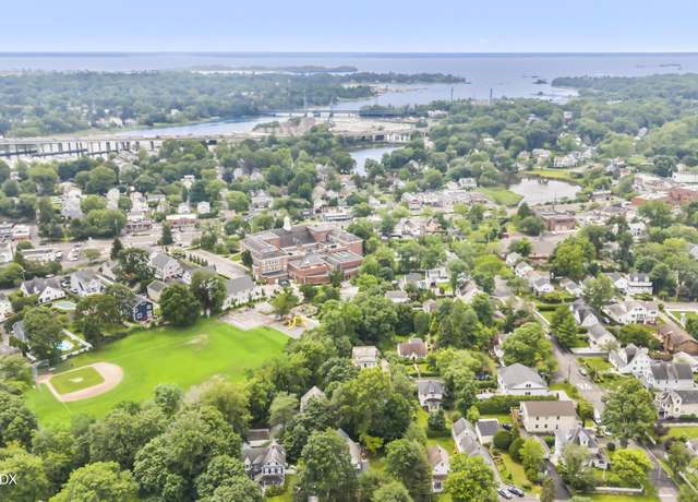 Photo of 54 Sinawoy Rd, Cos Cob, CT 06807