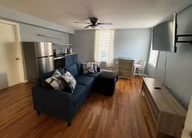 Property at 182 Christiana Rd Unit 1, New Castle, DE, 19720, 2 beds, 1 bath, [object Object]