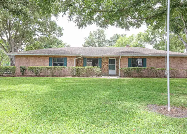 Property at 2190 Belaire Dr, Winter Haven, FL, 33880, 3 beds, 2 baths, [object Object]