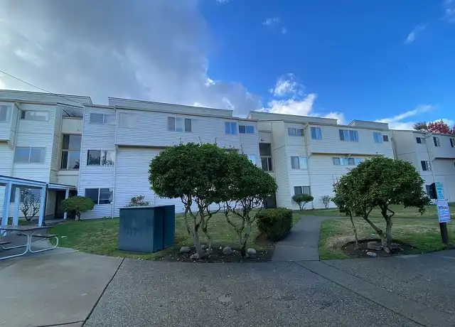 Property at 1419 Apartments - 1419 S J St, Tacoma, WA, 98405, 0-1 beds, 1 bath, [object Object]