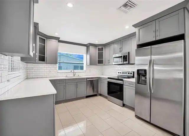 Property at 5380 SW 3rd St, Plantation, FL, 33317, 3 beds, 2 baths, [object Object]