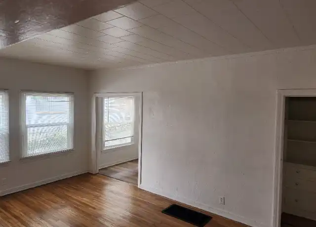 Property at 2025 Cheremoya Ave, Los Angeles, CA, 90068, 1 bed, 1 bath, [object Object]