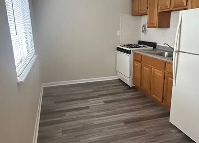 Property at 10 E Winona Ave Unit 10-B8, Norwood, PA, 19074, 1 bed, 1 bath, [object Object]