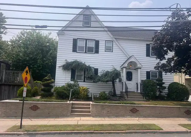 Property at 358 Lake Ave Unit 2, Lyndhurst, NJ, 07071, 2 beds, 1 bath, [object Object]