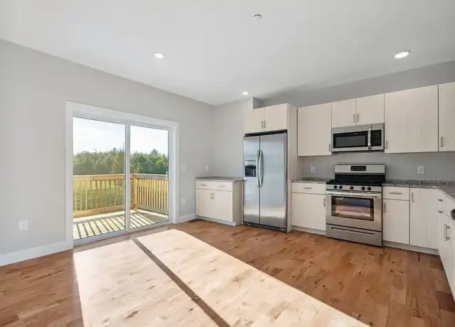 Property at Half Peak Place - 5 Marwari Ln, Rochester, NH, 03839, 3 beds, 2.5 baths, [object Object]