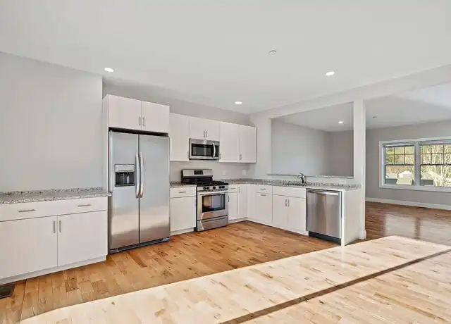 Property at Half Peak Place - 5 Marwari Ln, Rochester, NH, 03839, 3 beds, 2.5 baths, [object Object]