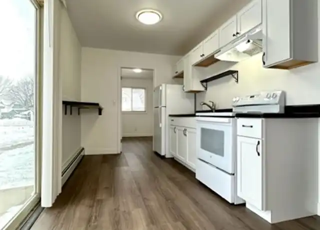 Property at 118 W Prairie St Apt 3, Shawano, WI, 54166, 1 bed, 1 bath, [object Object]