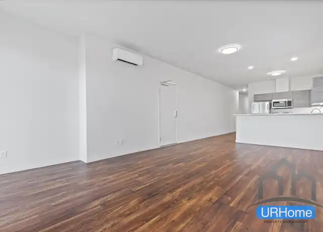 Property at 1728 NE 45th Ave Unit 203, Portland, OR, 97213, 2 beds, 1 bath, [object Object]