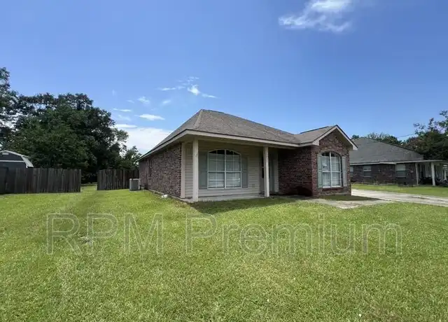 Property at 36037 Cheray Dr, Denham Springs, LA, 70706, 4 beds, 2 baths, [object Object]