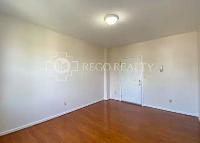 Property at 162 Ward St Unit 303, Hartford, CT, 06106, 1 bed, 1 bath, [object Object]