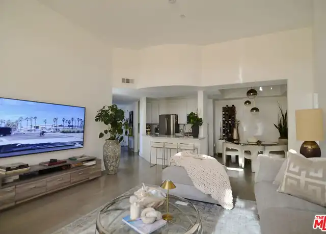 Property at 5703 Laurel Canyon Blvd #304, Valley Village, CA, 91607, 2 beds, 2 baths, [object Object]